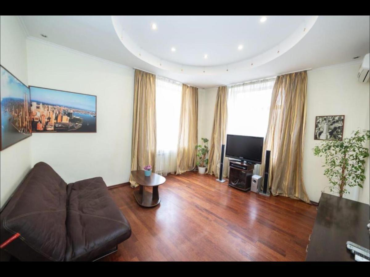 Kievapart Apartment Luaran gambar