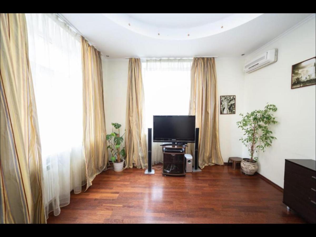 Kievapart Apartment Luaran gambar